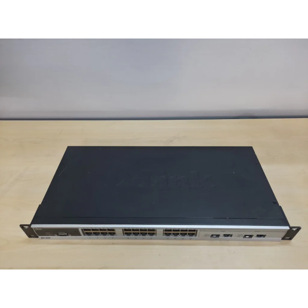 D-Link xStack Des-3526 Switch , 24 ports , Managed