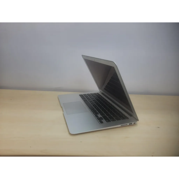 MacBook Air (13″ Monitor) Mid 2011 , Intel Core i5 @ 1.7GHz , 4GB RAM , 120GB SSD , macOS 10.13 [NETT]
